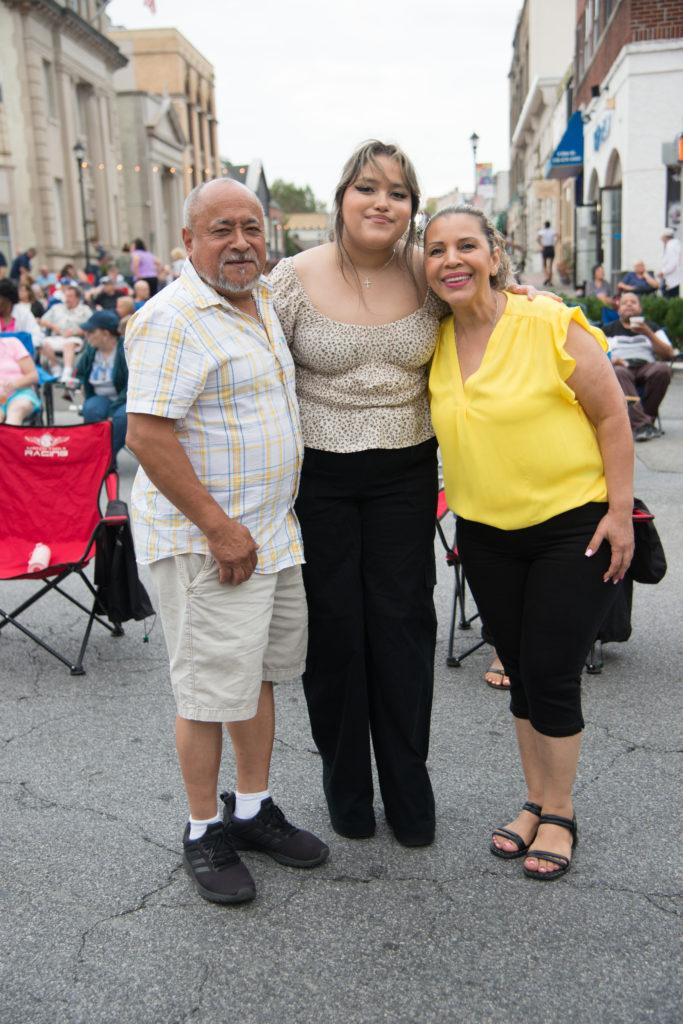 Tatiana Andino-Mendez with her parents