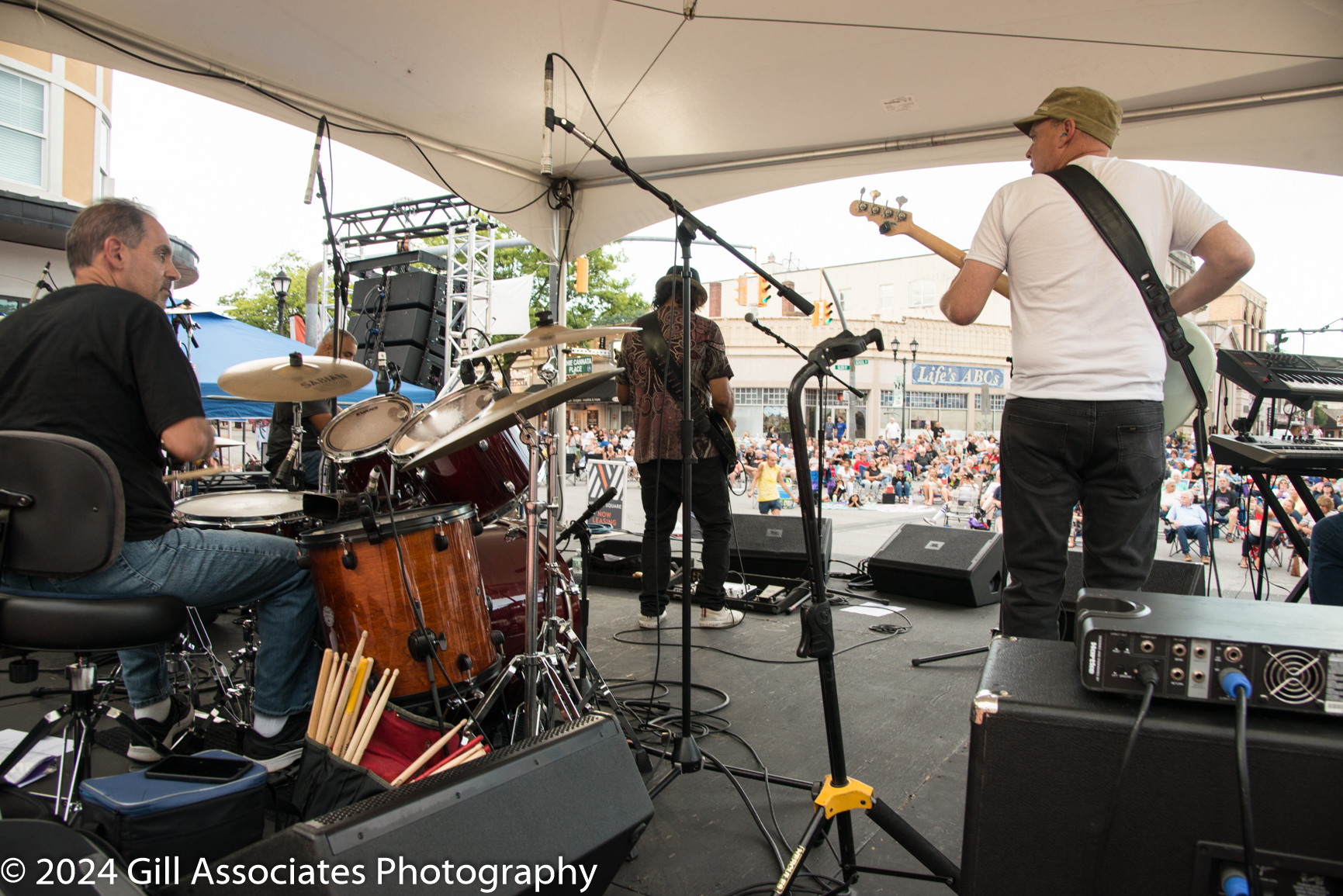 Milagro performs on the Downtown Sounds stage